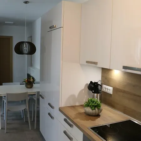 Larcher - Manzoni * Merano